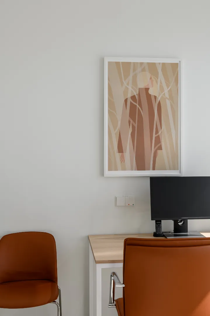 desktop with a print of Lina Disciplina 