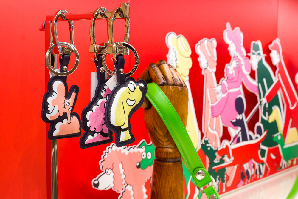 photo of a set of goods in the store Longchamp